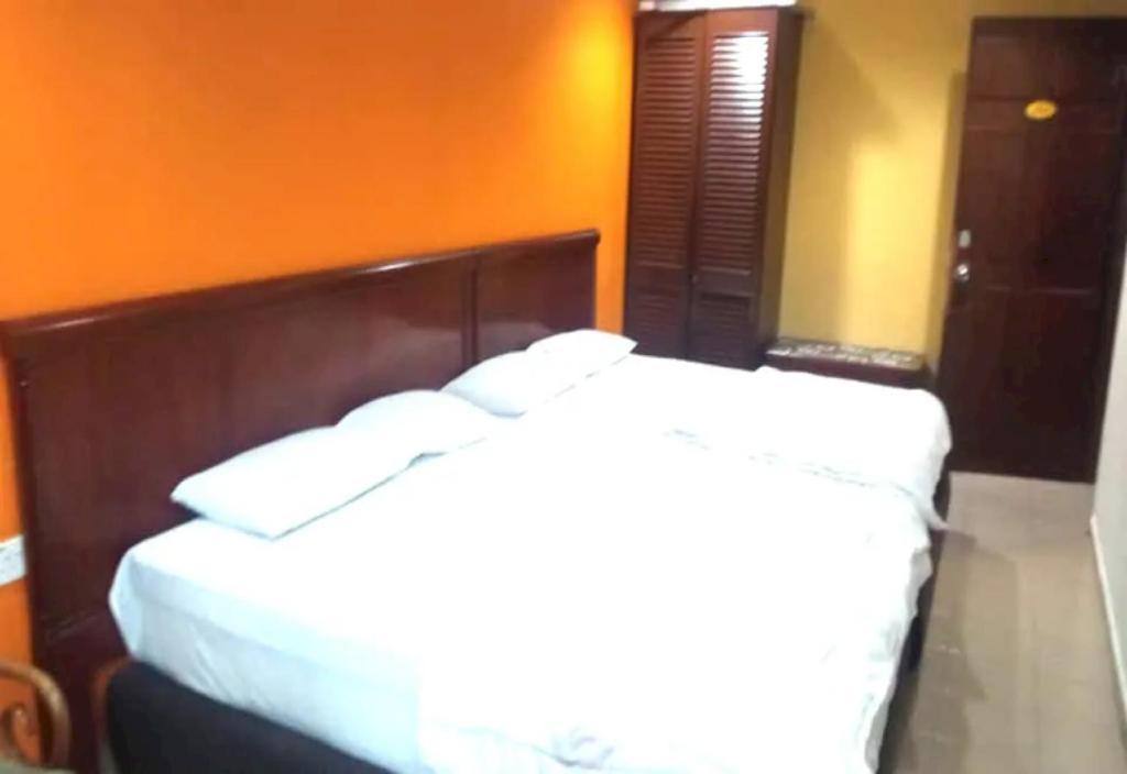 Oyo 90486 New Station Hotel Klang Exteriér fotografie