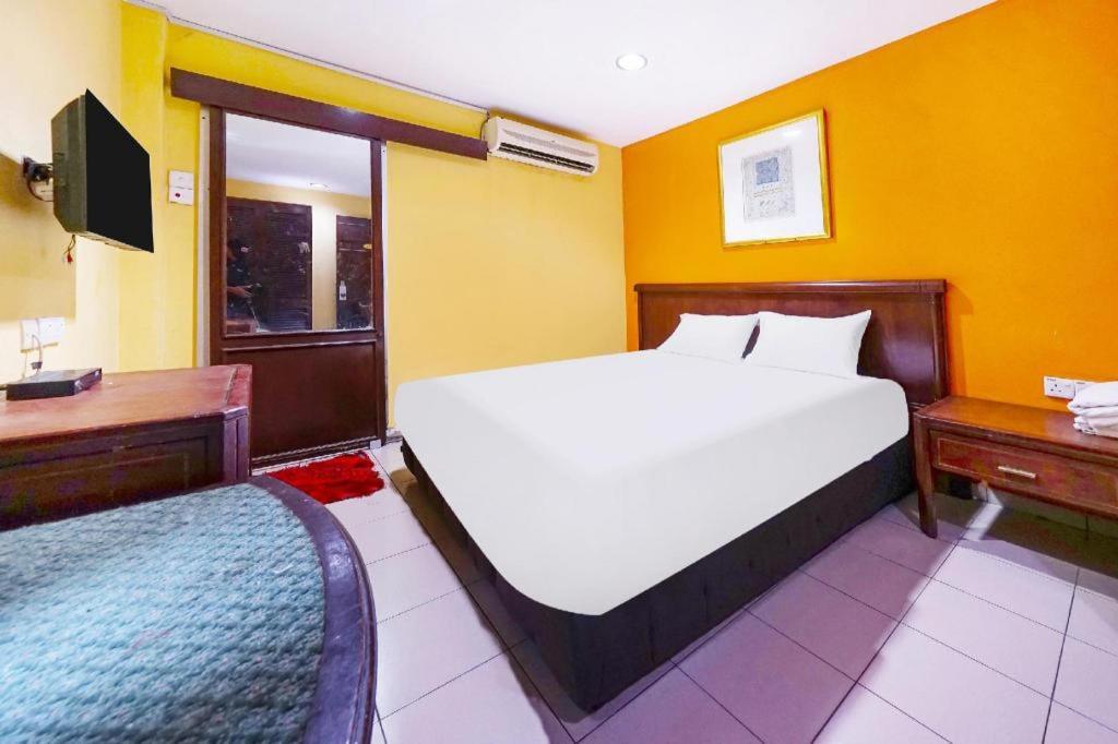 Oyo 90486 New Station Hotel Klang Exteriér fotografie