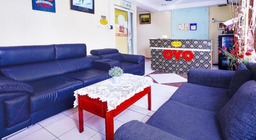 Oyo 90486 New Station Hotel Klang Exteriér fotografie