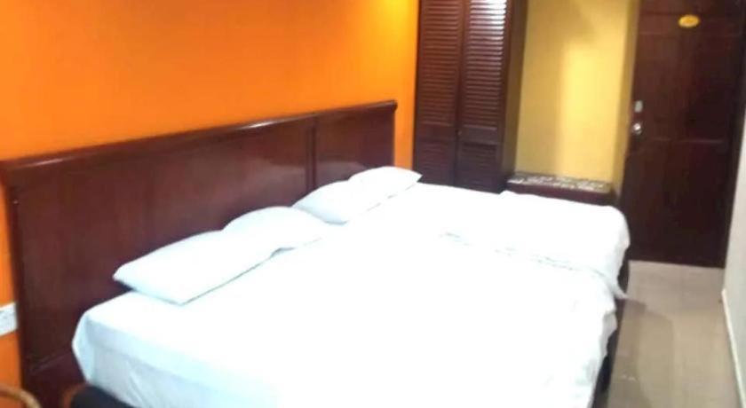 Oyo 90486 New Station Hotel Klang Exteriér fotografie