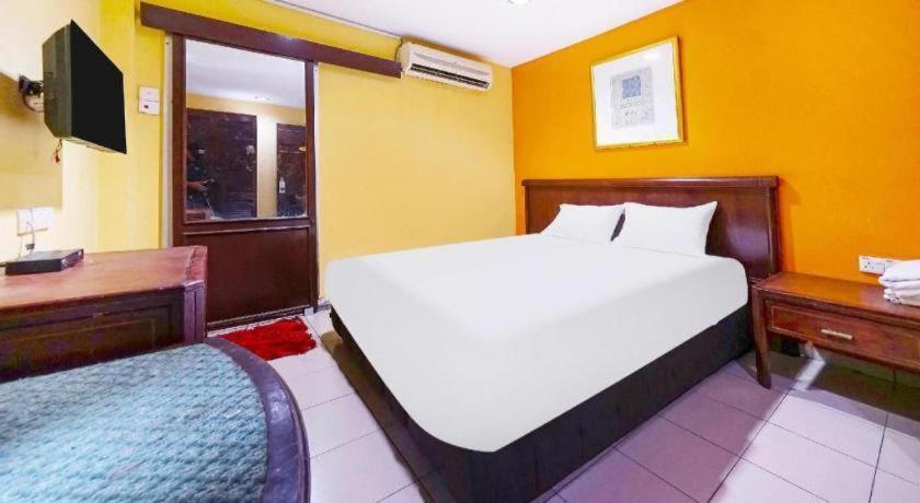Oyo 90486 New Station Hotel Klang Exteriér fotografie
